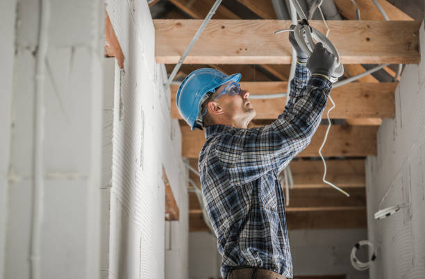 Best Emergency Electrical Repair  in Stewart Manor, NY